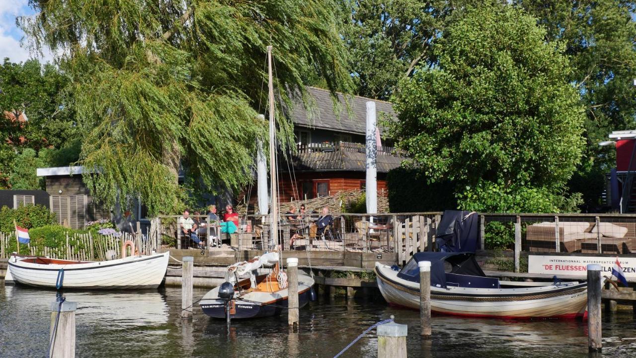 Landzicht Vakantiehuis Aan De Fluessen Elahuizen Exteriér fotografie
